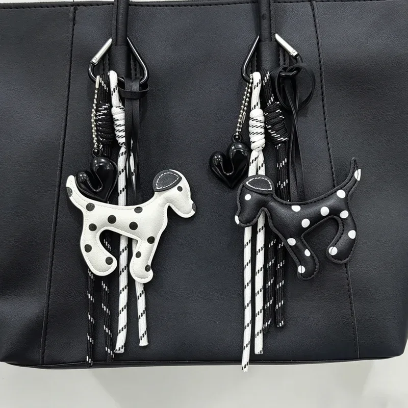 breloque de sac chien mignon, porte-clés kawaii avec pendentif pompon pour sac à dos, sac à main, décoration, cadeau pour les amoureux des chiens, femmes, filles