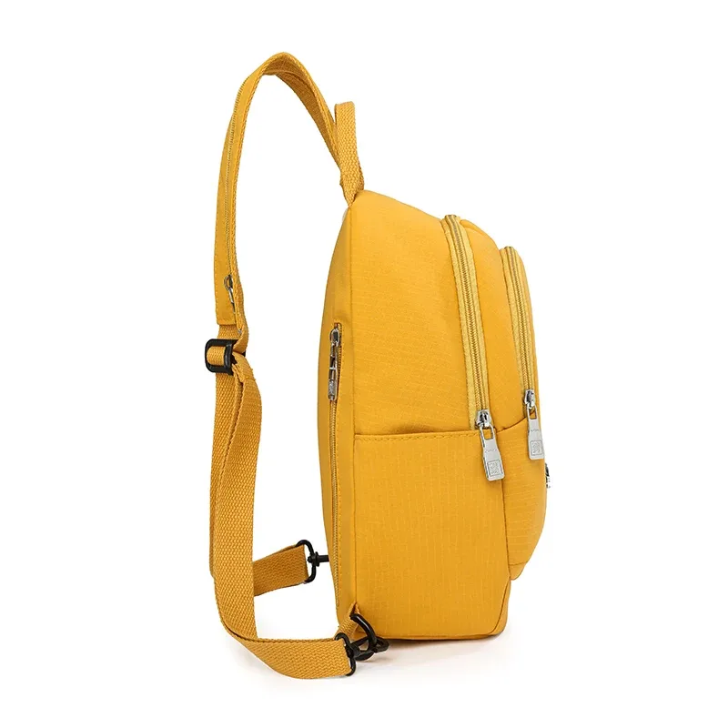 mini sac à dos en nylon six couleurs, petit sac à dos multi-compartiments pour les voyages quotidiens, sac à dos décontracté tendance pour femmes