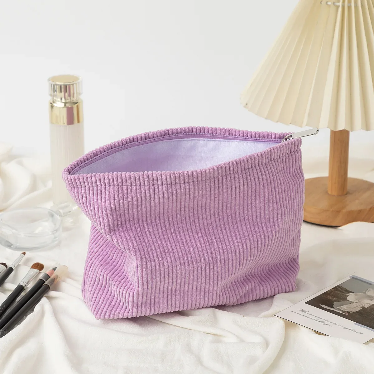 trousse de maquillage personnalisée en velours côtelé, cadeau pour demoiselle d'honneur, pochette de voyage pour les vacances, trousse de toilette personnalisée avec nom, trousse de toilette de voyage