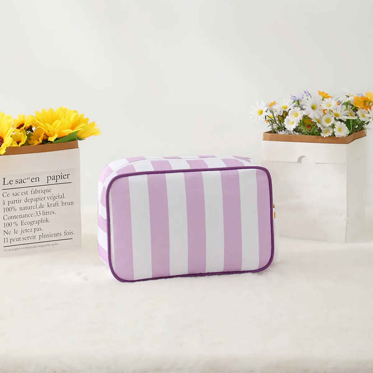 pochette de maquillage personnalisée brodée en seersucker, rayée et matelassée, pour cosmétiques, cadeau de mariage pour demoiselle d'honneur, organiseur de voyage pour articles de toilette avec fermeture éclair