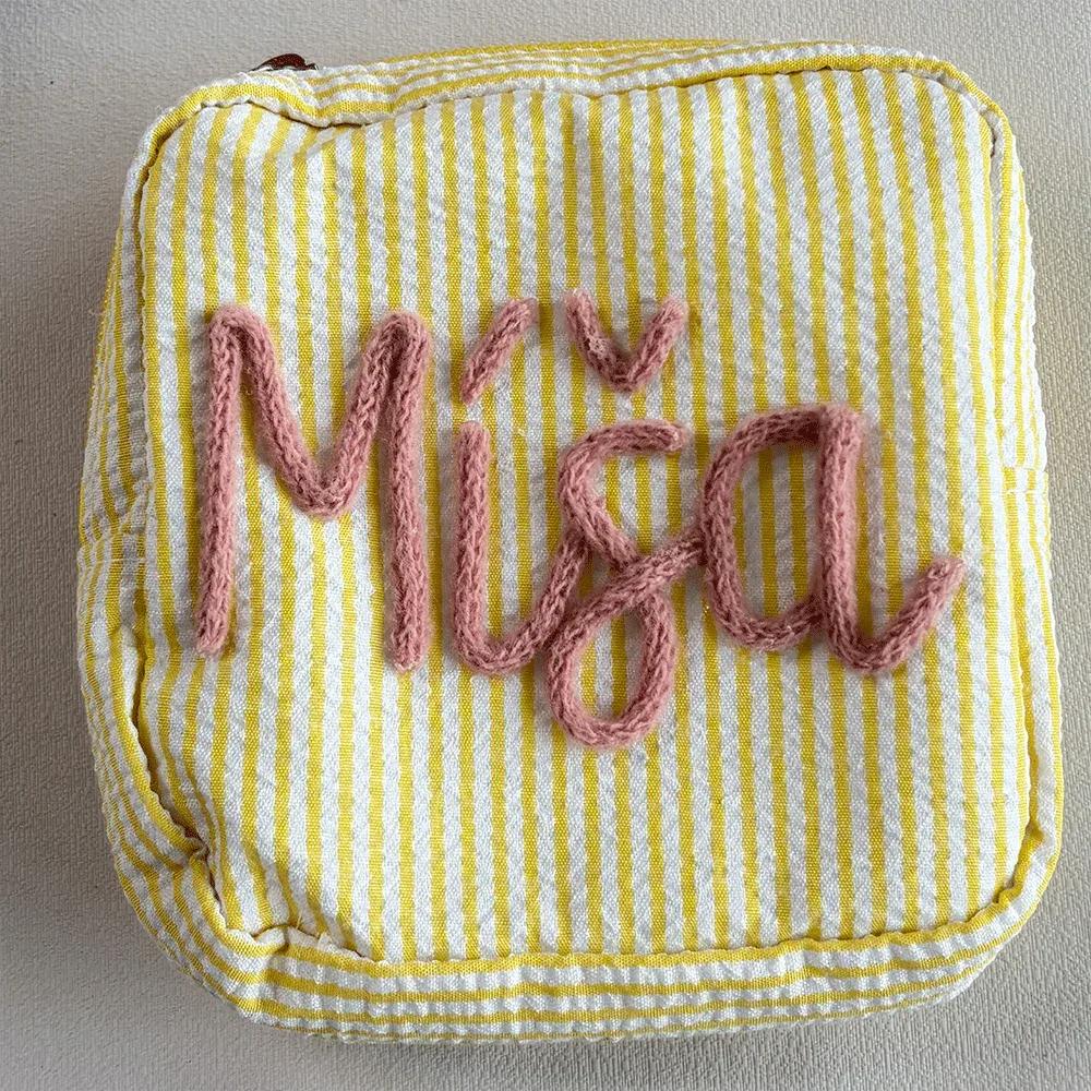 mini organisateur personnel à rayures personnalisées, trousse de voyage personnalisée, organisateur de maquillage personnalisé, cadeau pour elle, accessoire de voyage indispensable.