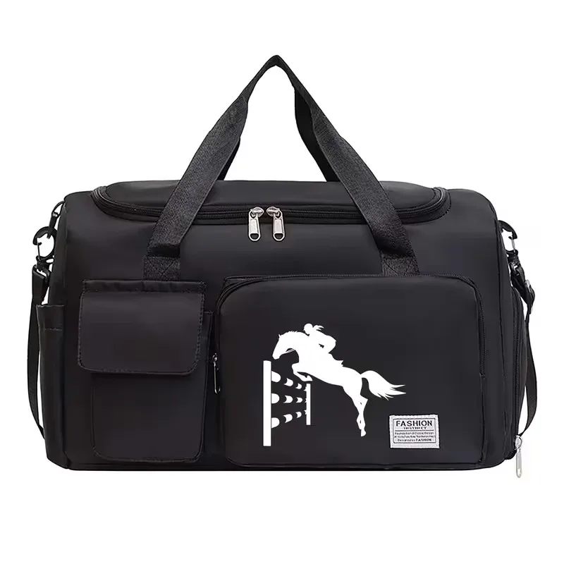 nouveau sac de voyage simple avec imprimé motif équestre, sac de sport multifonctionnel à la mode avec compartiment à chaussures indépendant, sac de rangement portable de grande capacité pour vêtements, adapté au fitness et aux courts séjours