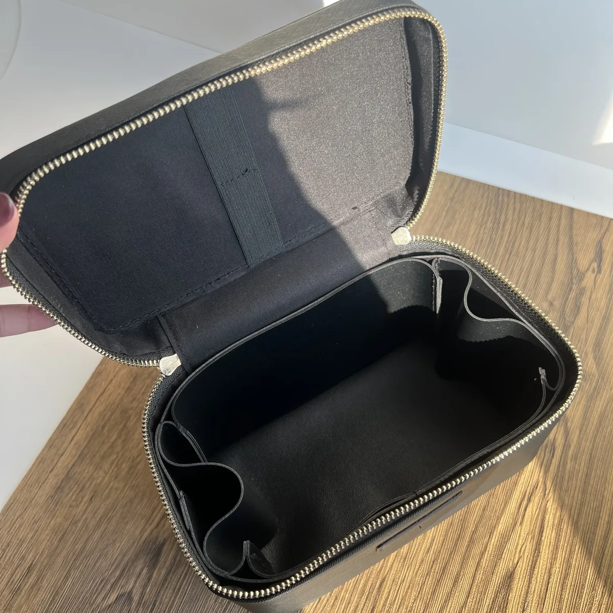 trousse de toilette de voyage personnalisable en cuir saffiano pour femme, sac de rangement portable suspendu pour maquillage et cosmétiques