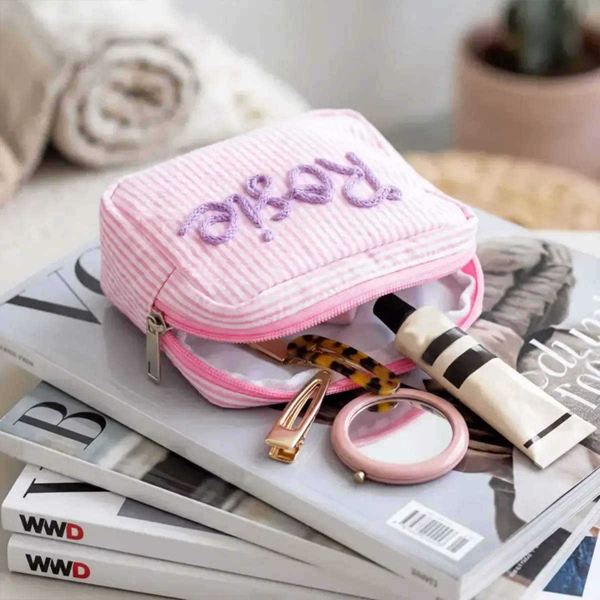 mini organisateur personnel à rayures personnalisées, trousse de voyage personnalisée, organisateur de maquillage personnalisé, cadeau pour elle, accessoire de voyage indispensable.