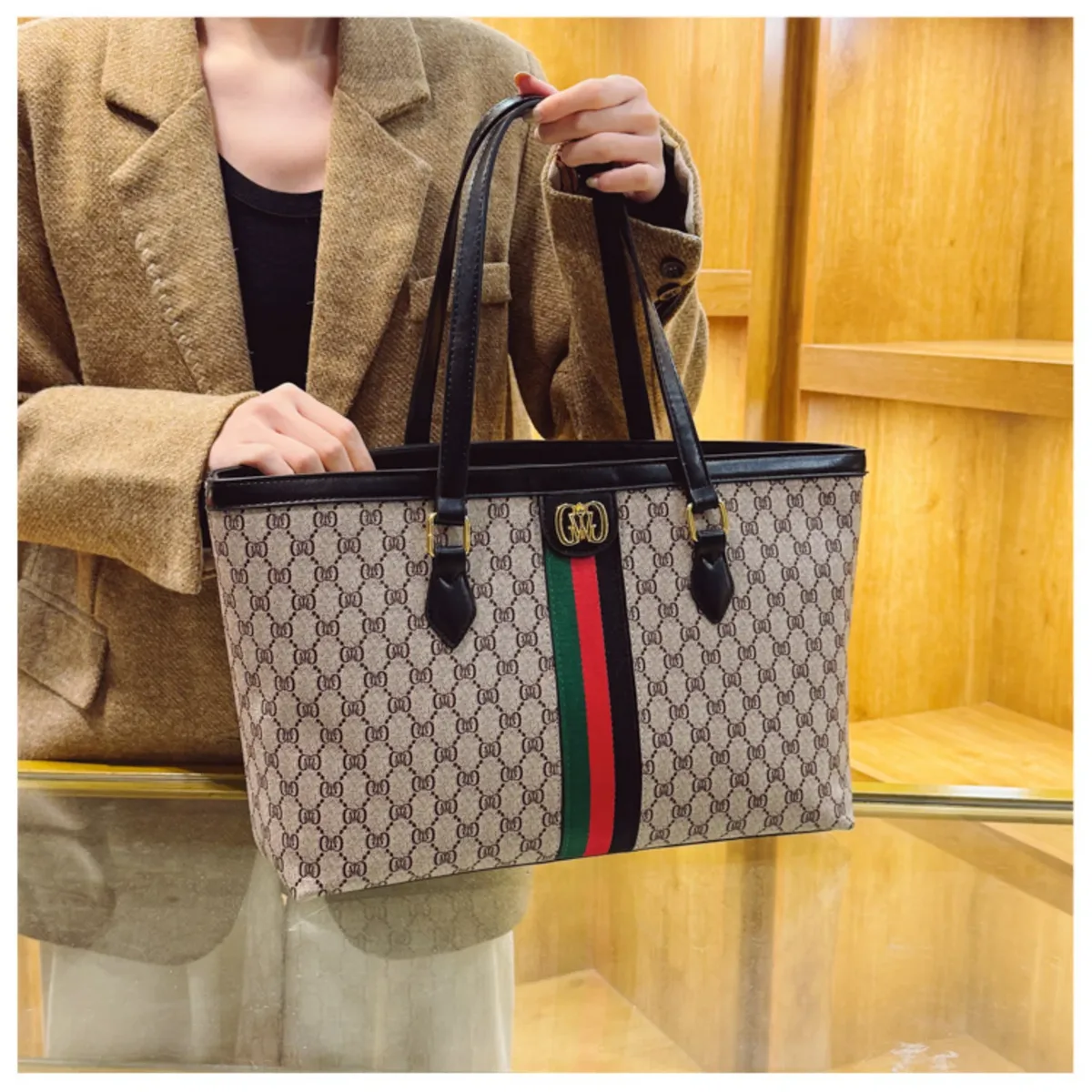 nouveau sac à main de luxe pour femme, motif floral café, avec design rayé rouge et vert, en cuir souple, grande capacité, sac sous le bras, tendance