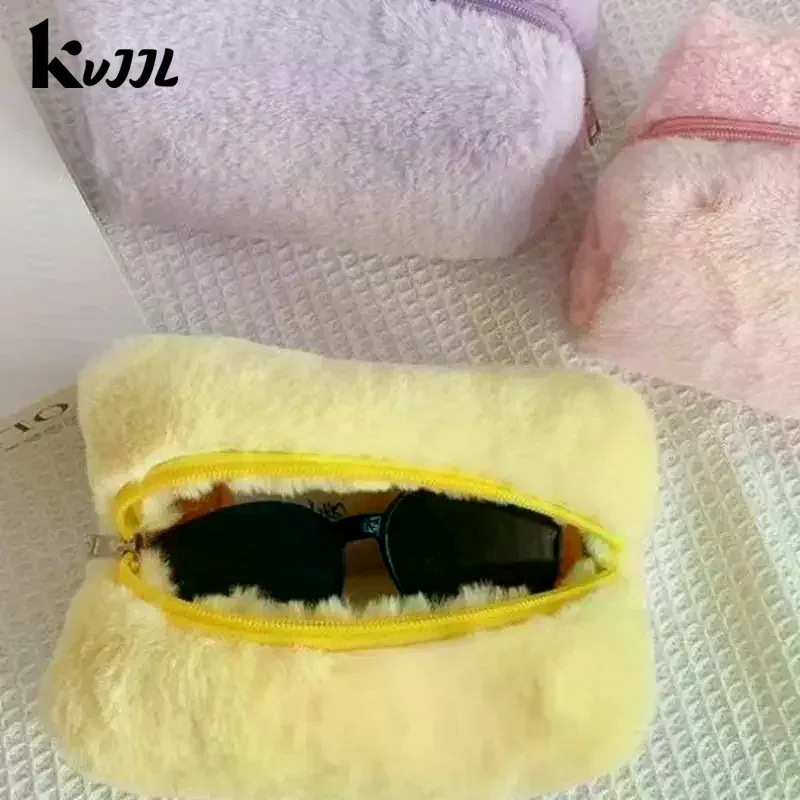 sacs de maquillage en peluche pour femmes, sac à cosmétiques de voyage souple, étui de rangement pour dames et filles