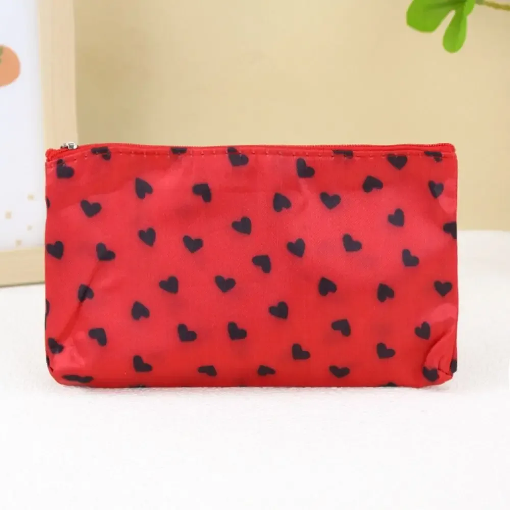 trousse de maquillage à motif cœur, design tendance, sac de toilette multifonctionnel à fermeture éclair, grande capacité professionnelle