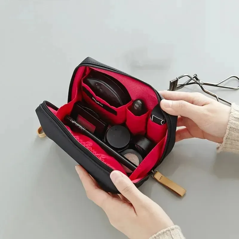 nouvelle trousse de maquillage pour femmes 2024, couleur unie, style coréen, trousse de toilette, trousse de maquillage imperméable, organiseur de maquillage, sac de luxe