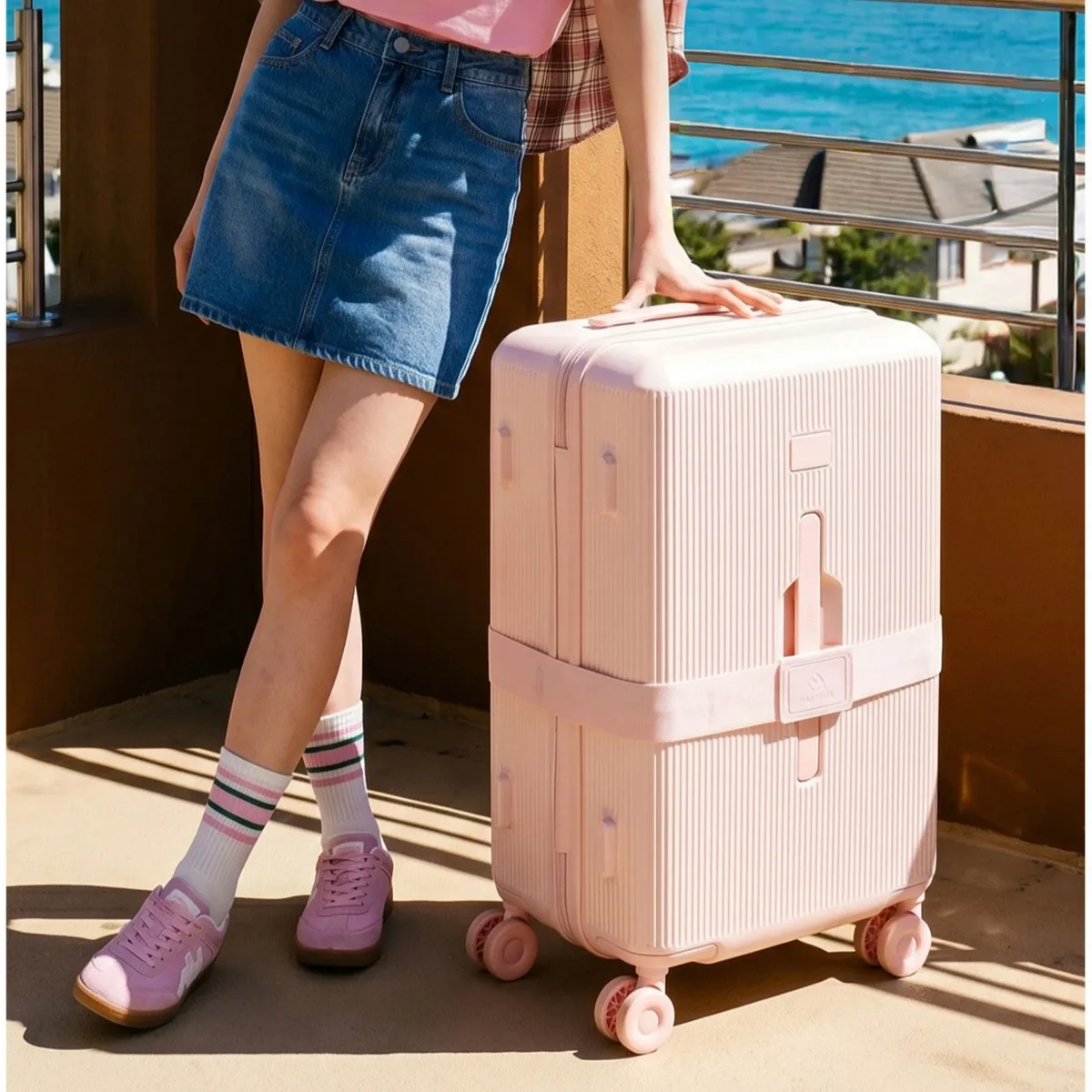 Nouvelle Valise à Roulettes Tendance 2026 Grande Capacité Coque Rigide en PC avec Serrure TSA pour Étudiant 20/24/26/28 pouces