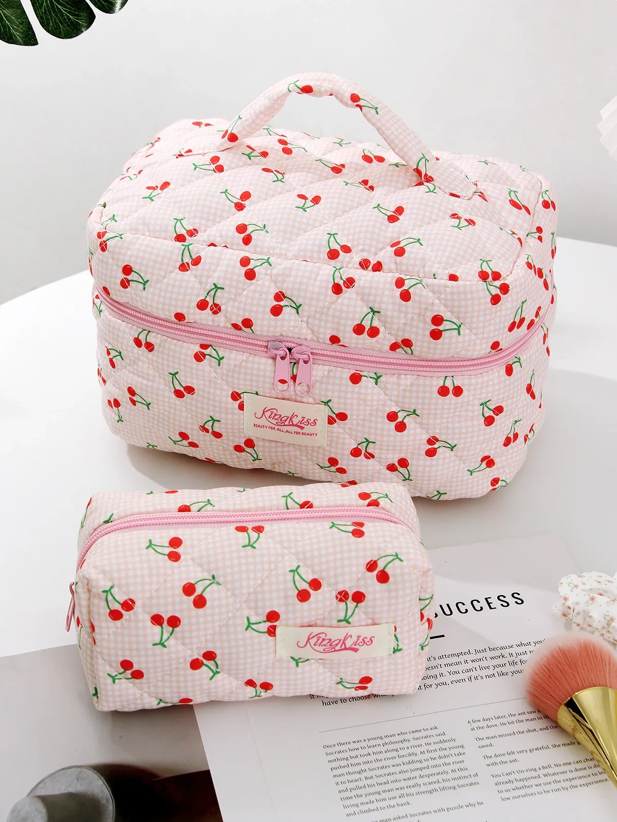 trousse de maquillage matelassée cerise à carreaux 3 pièces, trousse de maquillage portable de grande capacité, trousse de maquillage de voyage, trousse de maquillage en coton cerise