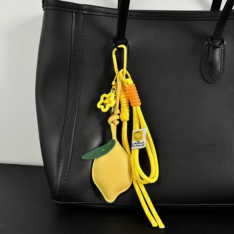 Pendentif de sac à dos en cuir motif citron d'été, porte-clés en corde tressée en nylon, ornement décoratif