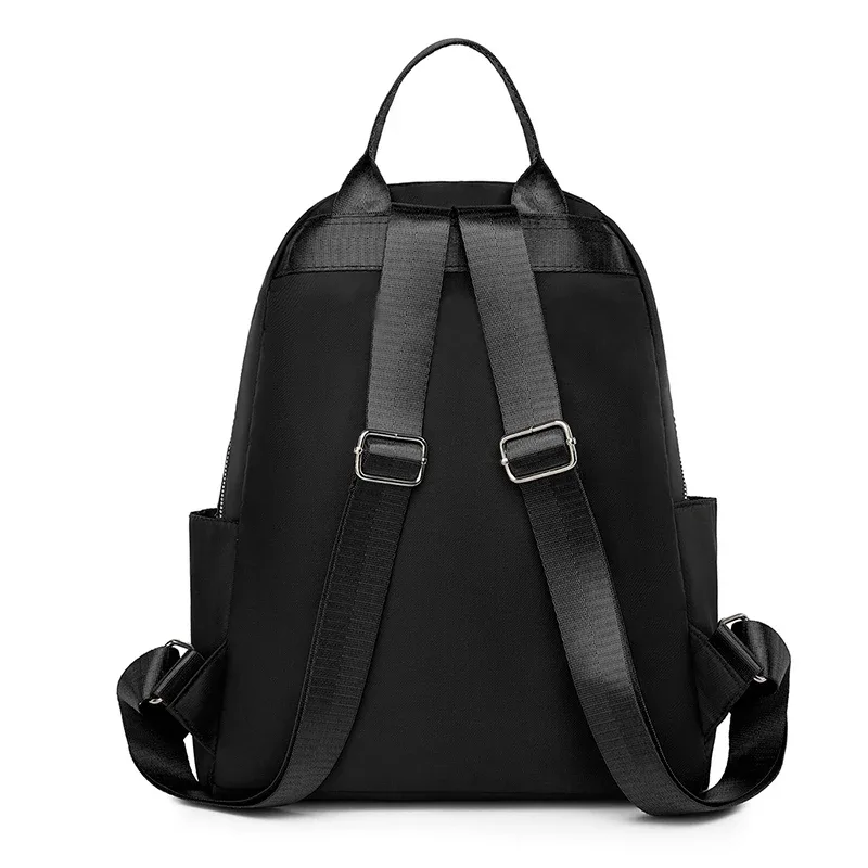 sac à dos brodé à carreaux de diamant, avec rivets, sac de voyage tendance pour femmes, sac à dos décontracté et polyvalent pour femmes
