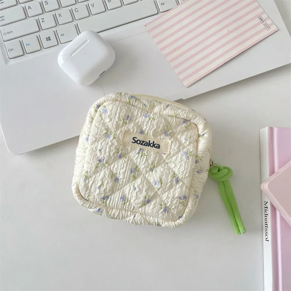 mini sac à cosmétiques carré mignon pour femmes, écouteurs portables, rouge à lèvres, serviettes hygiéniques, pochette de rangement, petits sacs de maquillage à fermeture éclair