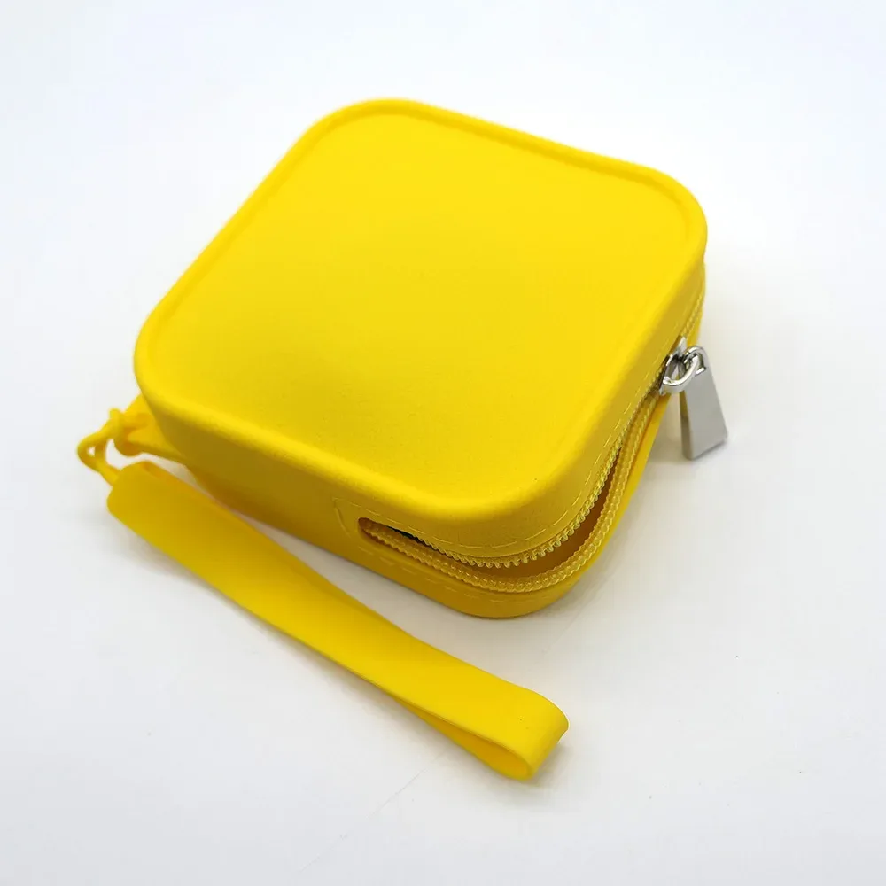 Sac de rangement cosmétique carré en silicone grande capacité, étui de voyage portable et étanche pour pinceaux de maquillage et cosmétiques