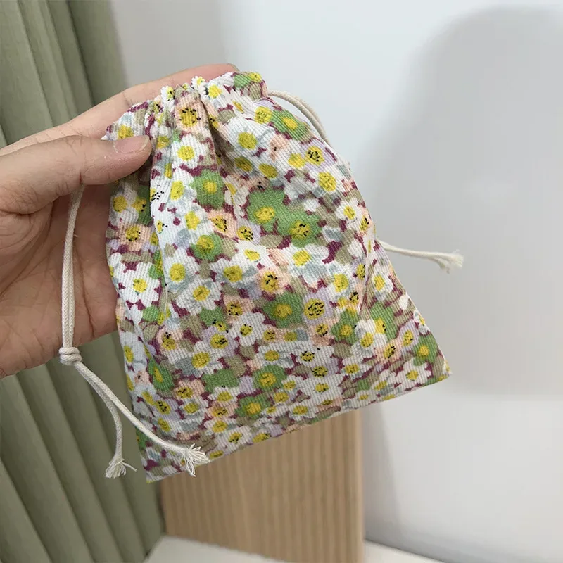 mini sac de rangement cosmétique à imprimé floral, sac de rouge à lèvres de maquillage wstring de proximité, petit gril, sac d'emballage de chaussettes de sous-vêtements de voyage
