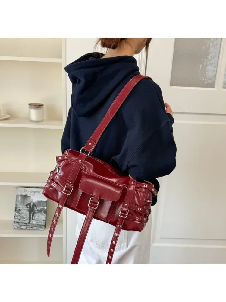 sac à bandoulière multi-poches pour femme, grande capacité, style punk y2k, avec rivets, sac à main moto tendance pour femme, sac de voyage à franges à porter sous le bras