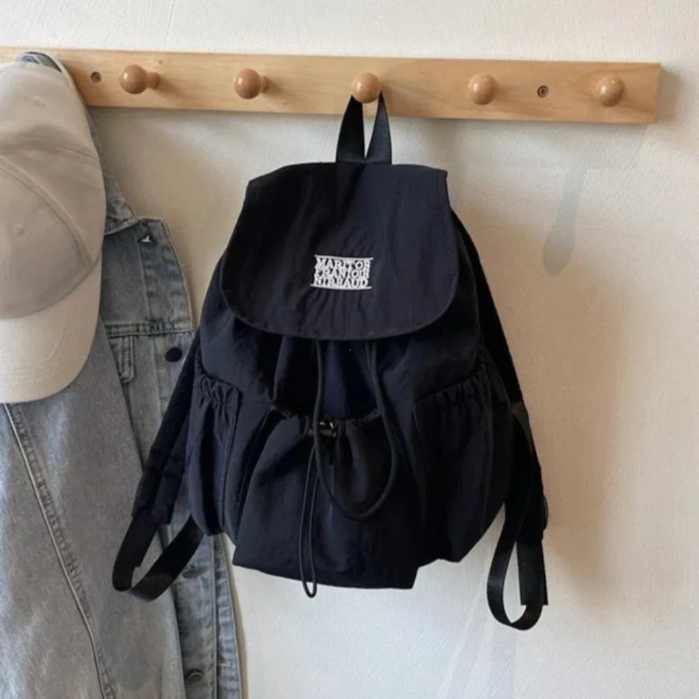 Sac à dos décontracté pour étudiantes, grande capacité, pour femmes, nouveau sac de transport en plein air, léger, Design Simple, Multifu, 2026