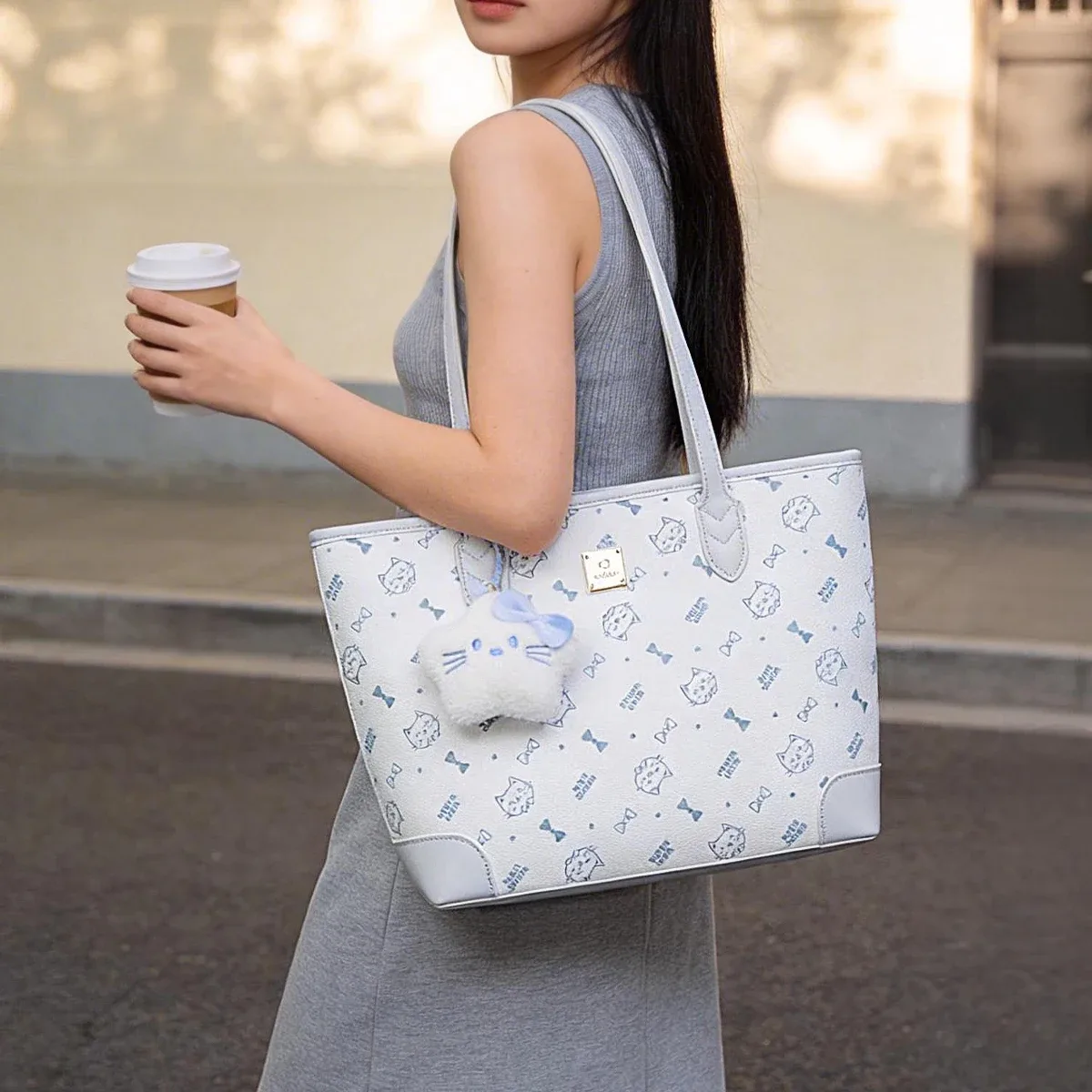 foxer – sac à bandoulière en cuir pvc pour femmes, fourre-tout quotidien, sac à main de grande capacité pour les déplacements quotidiens, nouvelle collection été