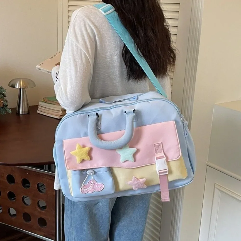 Sac de voyage mignon de grande capacité, couleur macaron, sac à bandoulière portable multi-poches, sac à main en polyester motif étoiles pour les trajets quotidiens