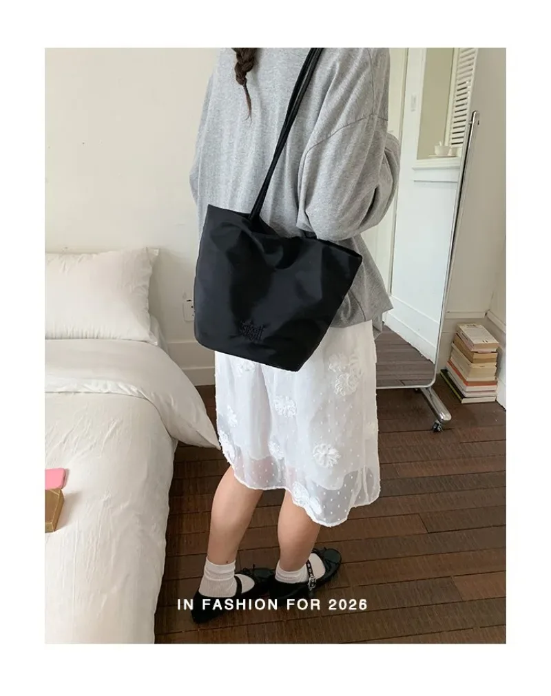 sac fourre-tout mini en nylon uni décontracté pour femme, sac à bandoulière léger pour usage quotidien, travail, voyage et sorties décontractées