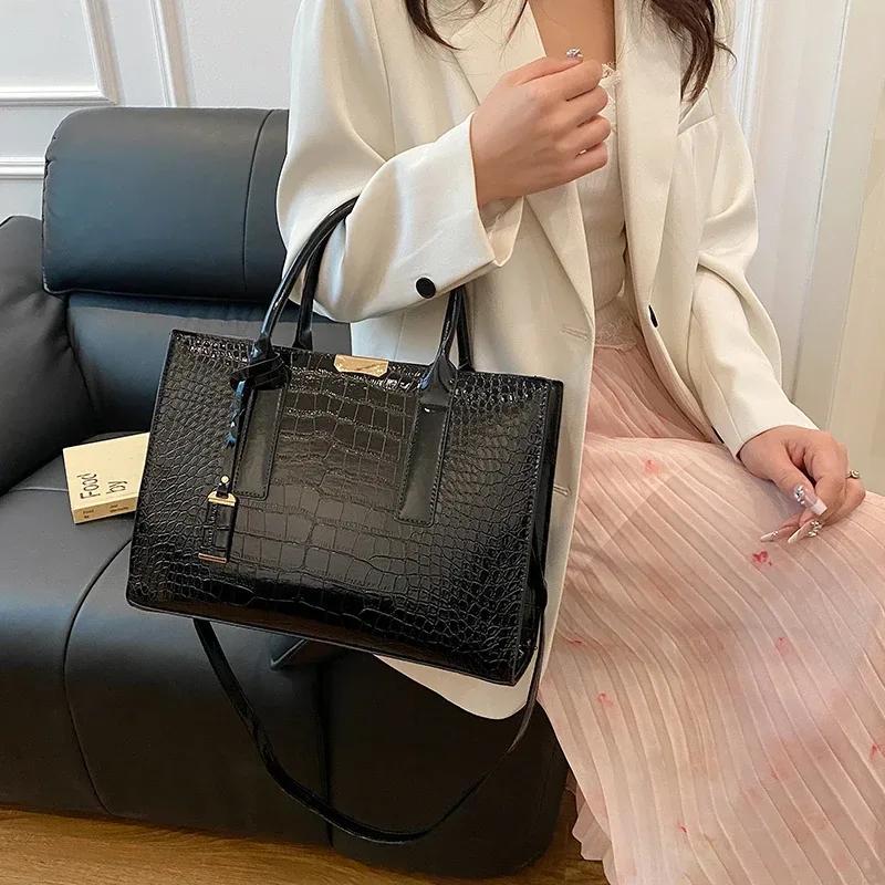sac à bandoulière crocodile en cuir verni pour femmes, sacoche de bonne qualité pour dames