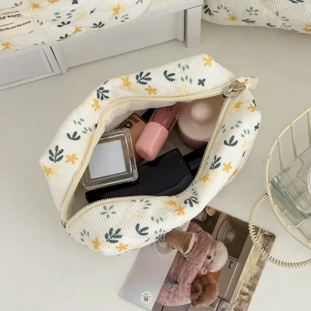 Sac à main Vintage imprimé feuilles pour femmes, grande capacité, pochette de rangement de maquillage, cosmétiques et de toilette, organisateur de voyage, pochette matelassée