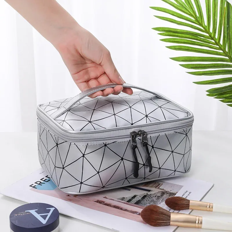 sac de maquillage en pu pour femmes, nouveau design de marque, portable, grande capacité, étanche, sac de rangement pour toilettes de voyage, bx018