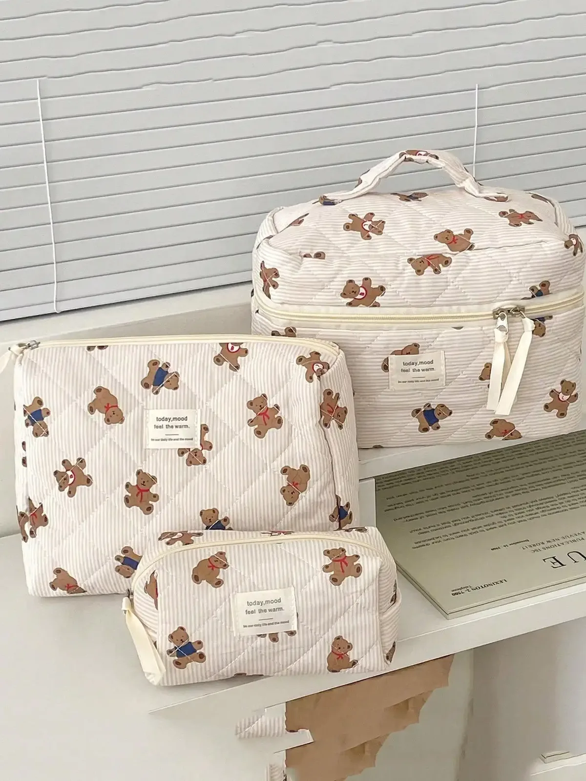 1 pièce/ensemble de trousse de maquillage matelassée ours rayé, trousse de maquillage de rangement portable, trousse de maquillage ours mignon, trousse de maquillage multifonctionnelle