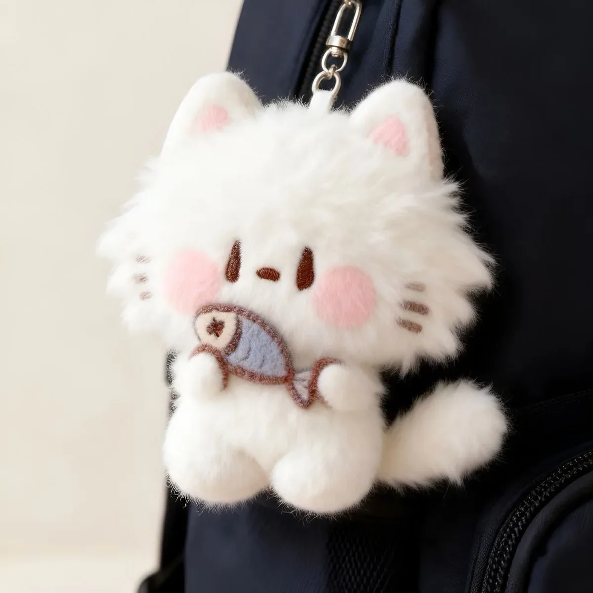 porte-clés en peluche chat mignon – breloque de sac à dos en fourrure douce et accessoire de sac pour filles et adultes