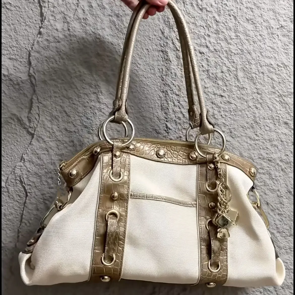 sac à main vintage haut de gamme grande capacité, sac à bandoulière décontracté pour jeunes femmes, style chic et cool, sac sous le bras contrastant