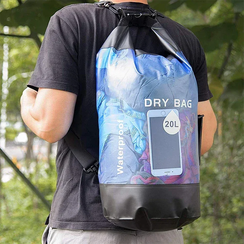 organisateur voyage sac étanche pvc transparent motif bleu poignée noire sangle ajustable trekking kayak rafting canotage