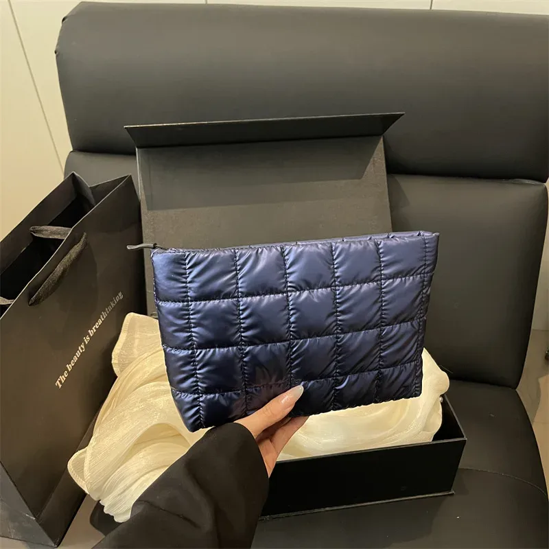 sac de rangement de maquillage de grande capacité, sac à cosmétiques de voyage de couleur unie pour femmes, sac de rangement de maquillage rembourré et matelassé