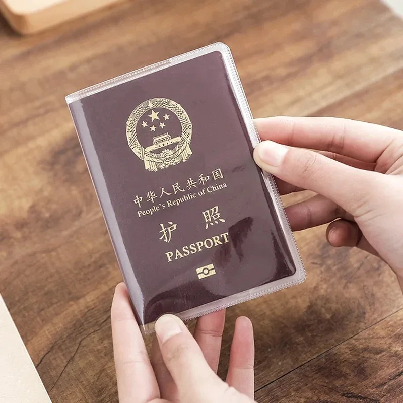 pochette protection passeport transparente motif château pvc solide voyage usage documents sécurité transport travels accessoires