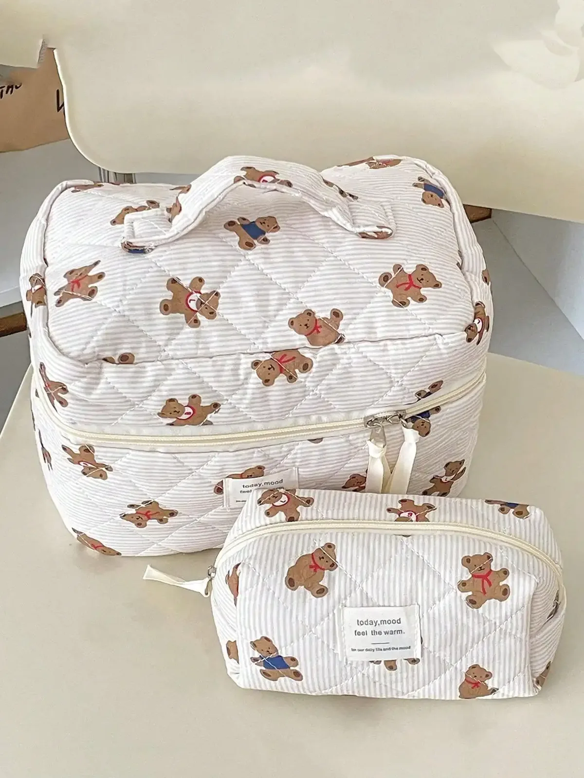 1 pièce/ensemble de trousse de maquillage matelassée ours rayé, trousse de maquillage de rangement portable, trousse de maquillage ours mignon, trousse de maquillage multifonctionnelle