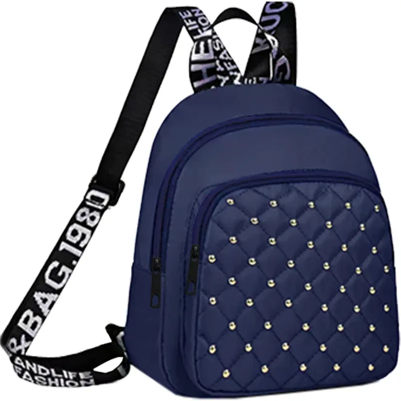 sac à dos clouté chic et élégant, multicolore, matelassé, sangle réglable, léger pour les déplacements quotidiens, sac élégant fonctionnel décontracté