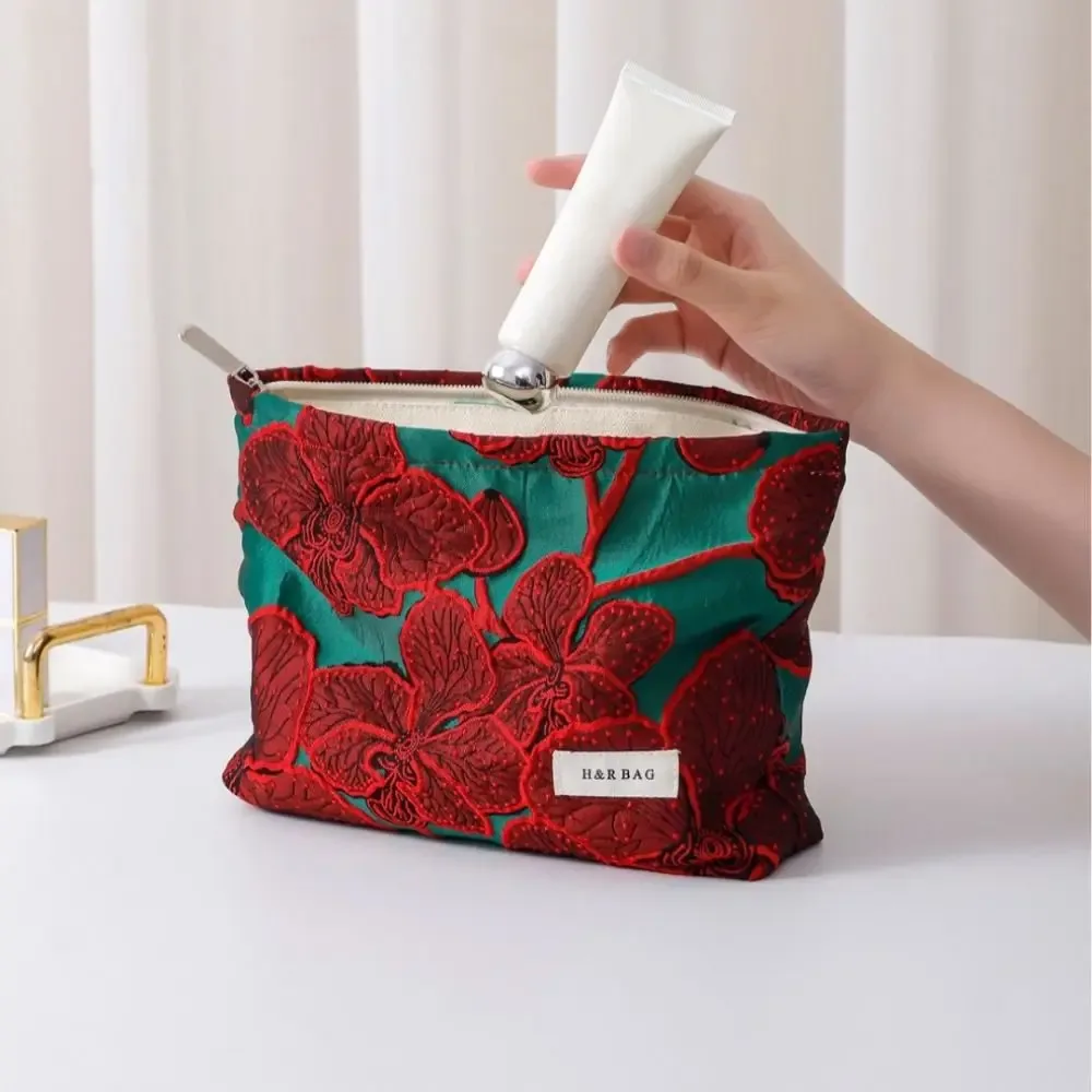 sac de rangement pour serviettes hygiéniques de voyage, trousse de maquillage rouge chinois rétro, sac de rangement portable de grande capacité pour les évaluateurs cosmétiques