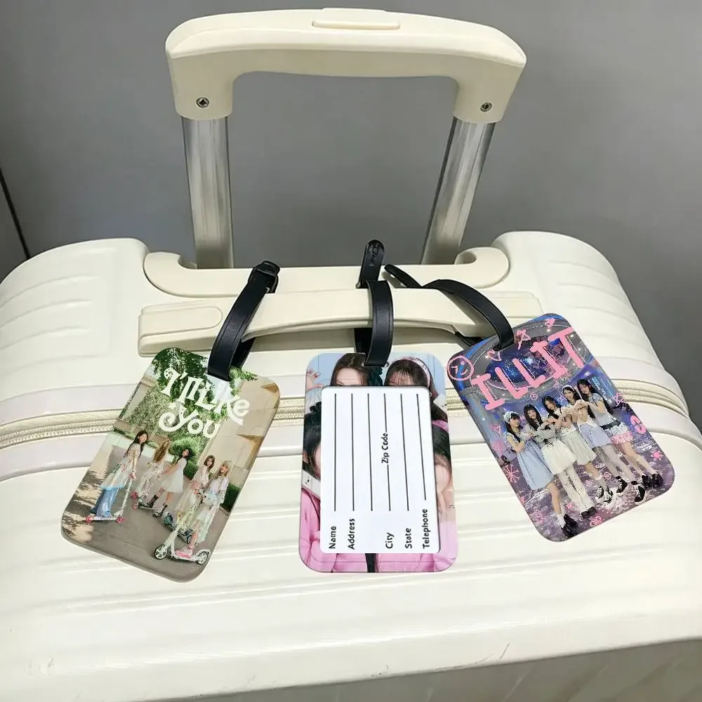 étiquette d'identification de bagage en pvc du groupe kpop i-illit, porte-carte d'informations anti-perte, étiquette de nom pour valise de voyage