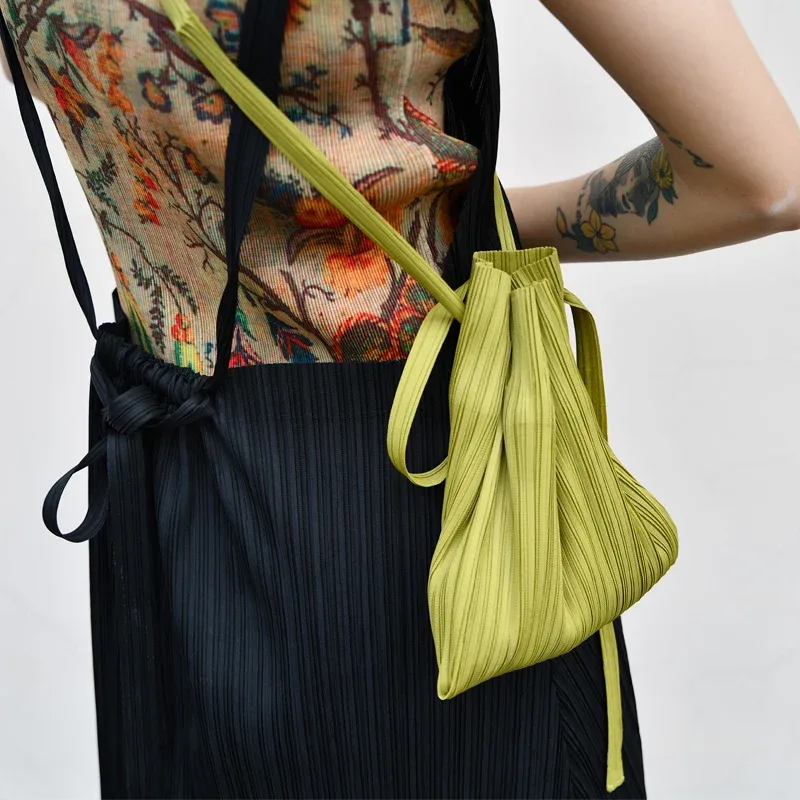 miyake plis sac de créateur femmes sac à bandoulière à la mode portable dames sac à main sac plissé sac licorne sacs à main 5072