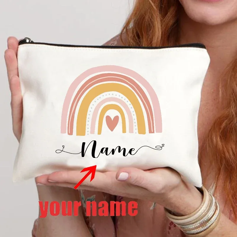 trousse de maquillage avec nom personnalisé pour enseignant arc-en-ciel, cadeau de remise de diplôme personnalisé pour enseignants, trousse à crayons, cadeau de rentrée scolaire, bourse pour femmes