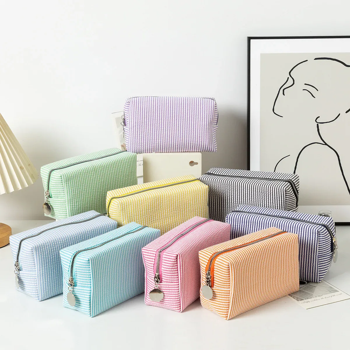 grande trousse de maquillage pour femmes en soie bulle à rayures roses, sac de rangement pour articles de toilette, sac diy pour collations et serviettes hygiéniques