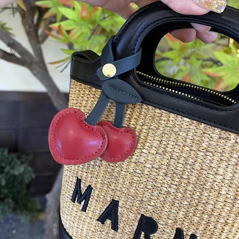 porte-clés pendentif cerise chelsea créatif pour sac à main femme, accessoire de sac à dos en cuir, breloque vintage polyvalente pour sac
