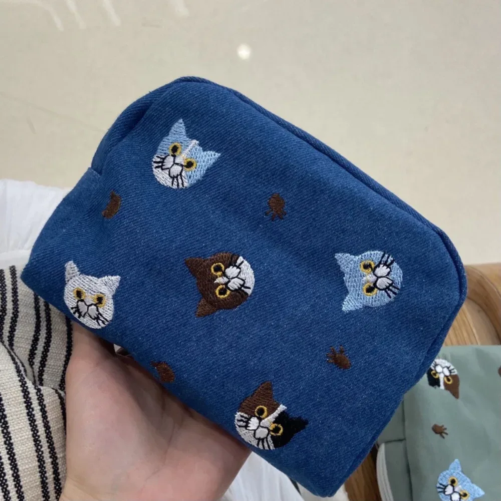 trousse de maquillage en nylon à fermeture éclair, motif chat brodé, pochette de rangement pour cosmétiques et rouges à lèvres