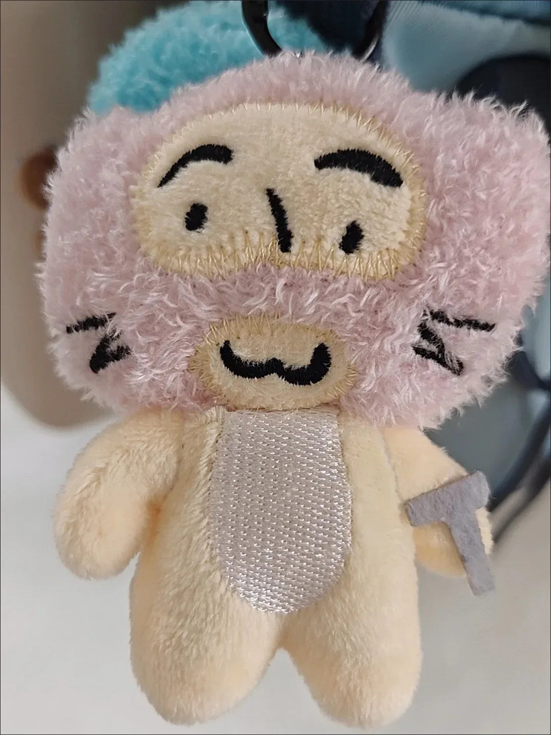 porte-clés en peluche drôle de voleur, pendentif de poupée en peluche abstraite mignonne et originale, breloques uniques pour sac à dos d'étudiant, cadeau fantaisie pour amis