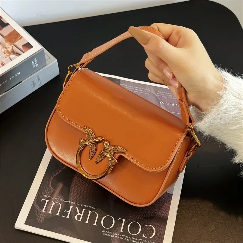 sac à bandoulière haut de gamme en cuir, sac fourre-tout tendance, design élégant, classique, populaire, pour les trajets quotidiens, avec bouton en forme d'oiseau