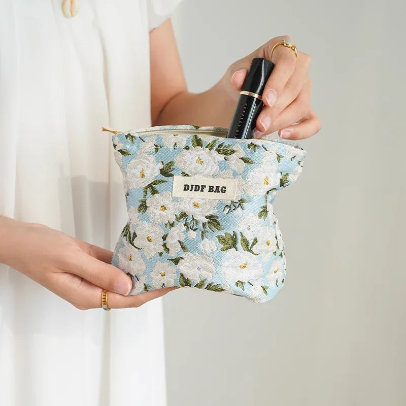 trousse de maquillage pour femmes, bouquet bleu, serviette hygiénique de grande capacité, retouche, fournitures de maquillage, sac de rangement en toile, trousse de toilette
