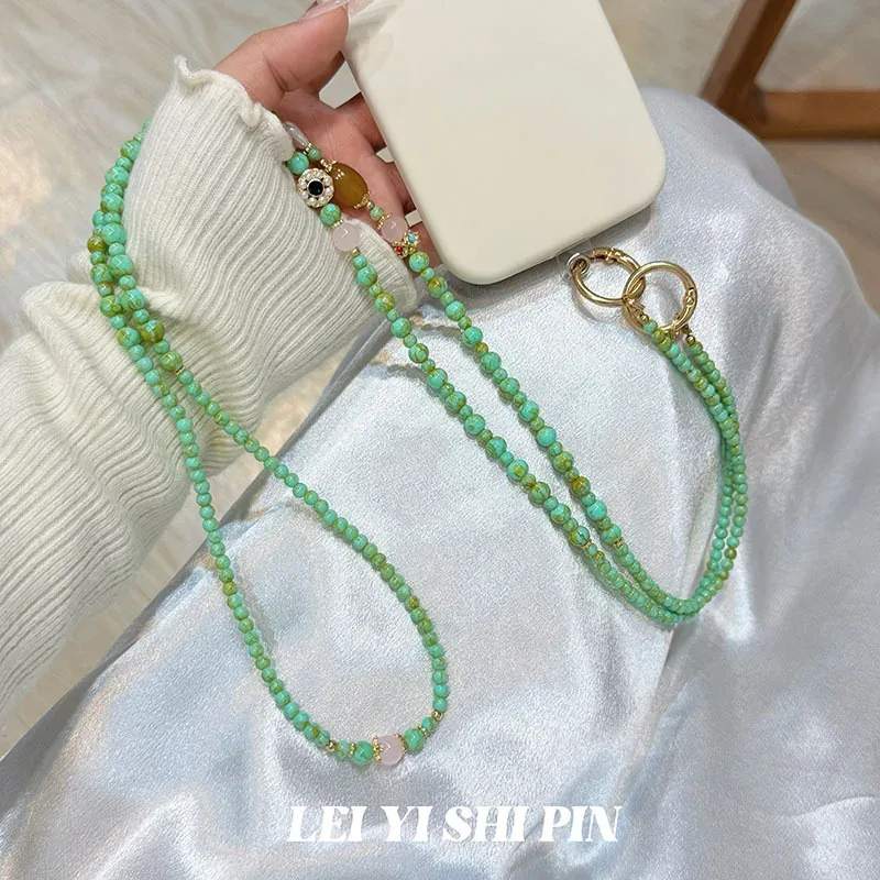 chaîne téléphone plastique fleur rouge fleurs perles dorées tressée bleu marron style ethnique pendentif bandoulière kawaii