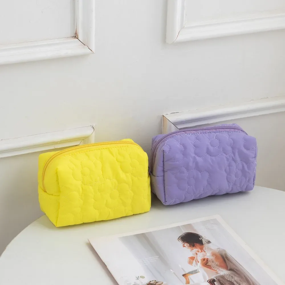 trousse de maquillage de voyage souple de grande capacité pour femmes, sac de rangement de fleurs matelassées, trousse de toilette portable, sac de détermination, document de bonbons à la mode