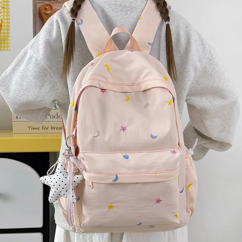 sac à dos y2k mignon et esthétique, léger, idéal pour les voyages, en nylon, décontracté, imperméable, pour adolescentes et étudiantes.