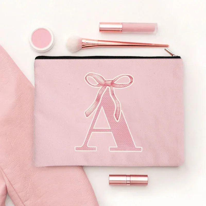 trousse de maquillage rose avec lettre initiale pour filles, poudres cosmétiques à fermeture éclair pour gorl'école de beauté, la remise des diplômes, le voyage, l'évaluation, la trousse de toilette