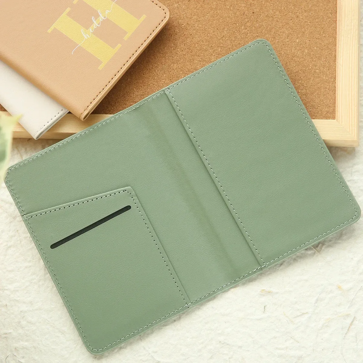 housse de passeport personnalisée avec nom et initiales, porte-passeport chic personnalisé, cadeau de voyage unique pour mariage, anniversaire, accessoires